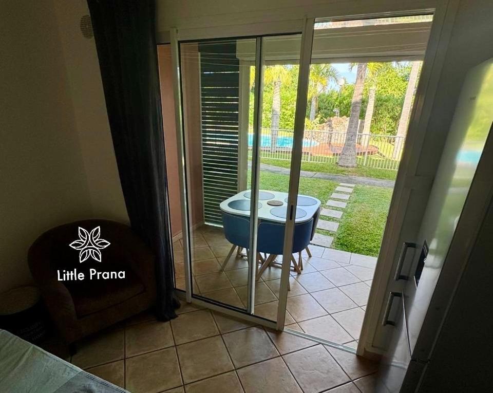 Little Prana Apartment Saint-Gilles Les Bains Exterior photo